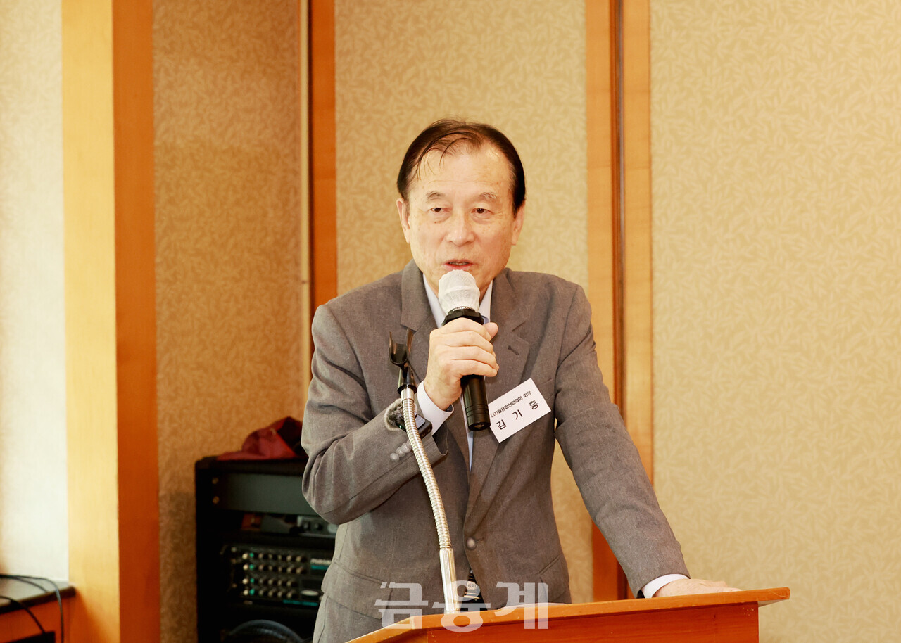 토큰증권 (STO)과 스테이블 코인의 법적 쟁점과 개선과제 정책 세미나 열려 < 이시간주요뉴스 < 증권 < 금융경제 < 기사본문 -  금융계